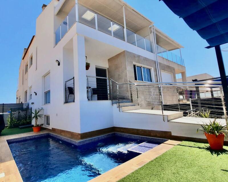 Villa à vendre dans Daya Nueva, Alicante