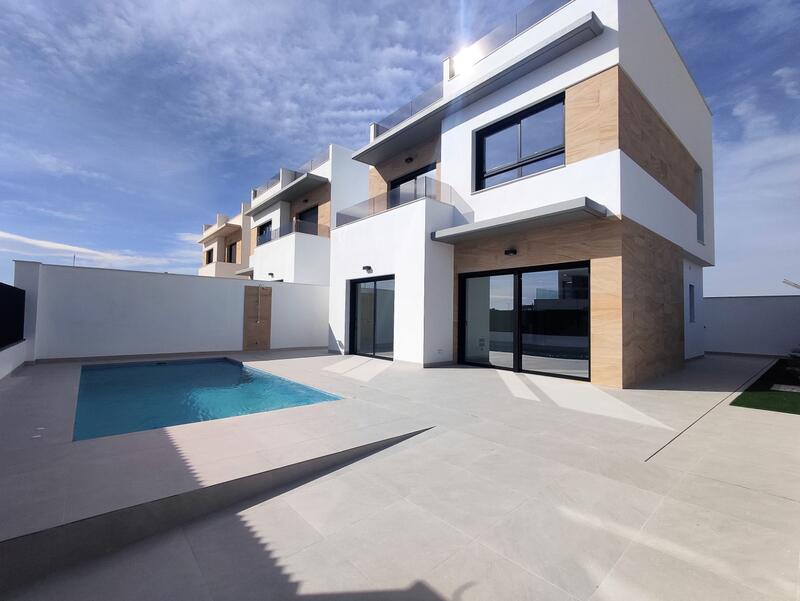 Casa de Campo en venta en Benijófar, Alicante