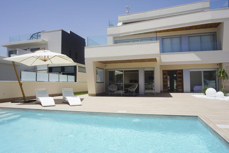 Villa à vendre dans Orihuela Costa, Alicante