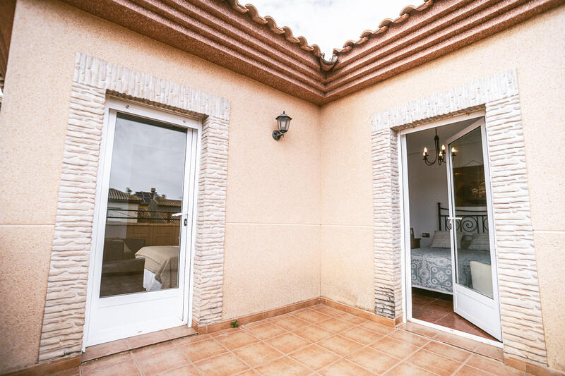 4 Cuarto Villa en venta