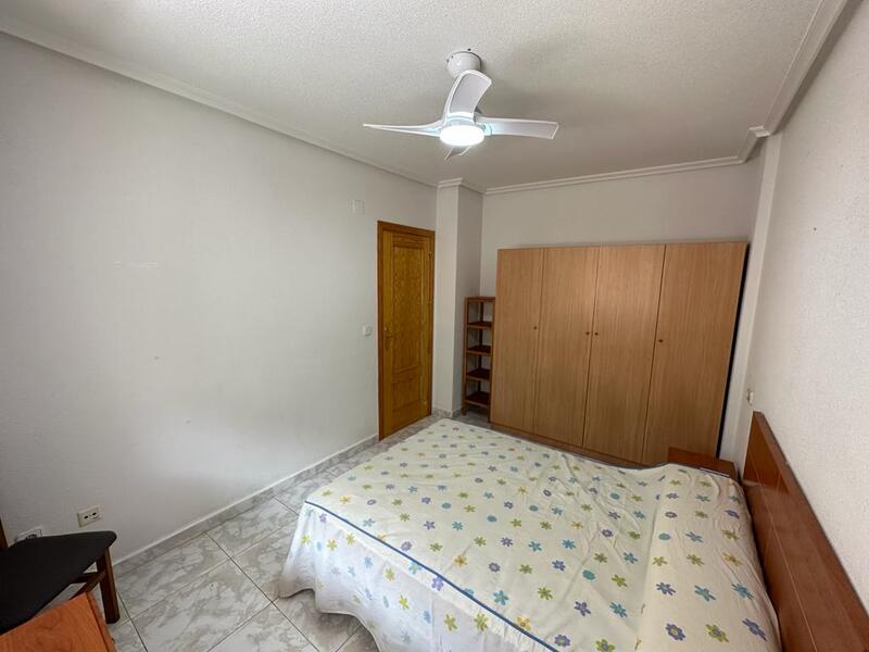 2 slaapkamer Appartement voor lange termijn huur