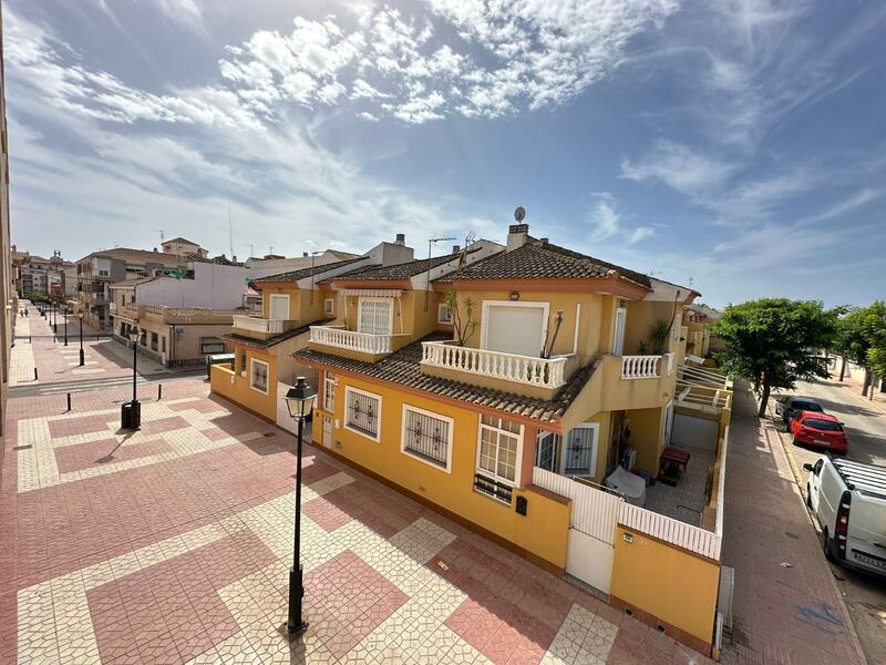 3 chambre Appartement à louer à long terme