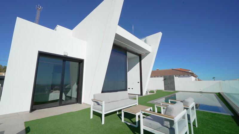 Villa zu verkaufen in Orihuela Costa, Alicante