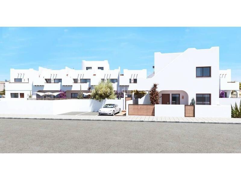 Townhouse for sale in Pilar de la Horadada, Alicante