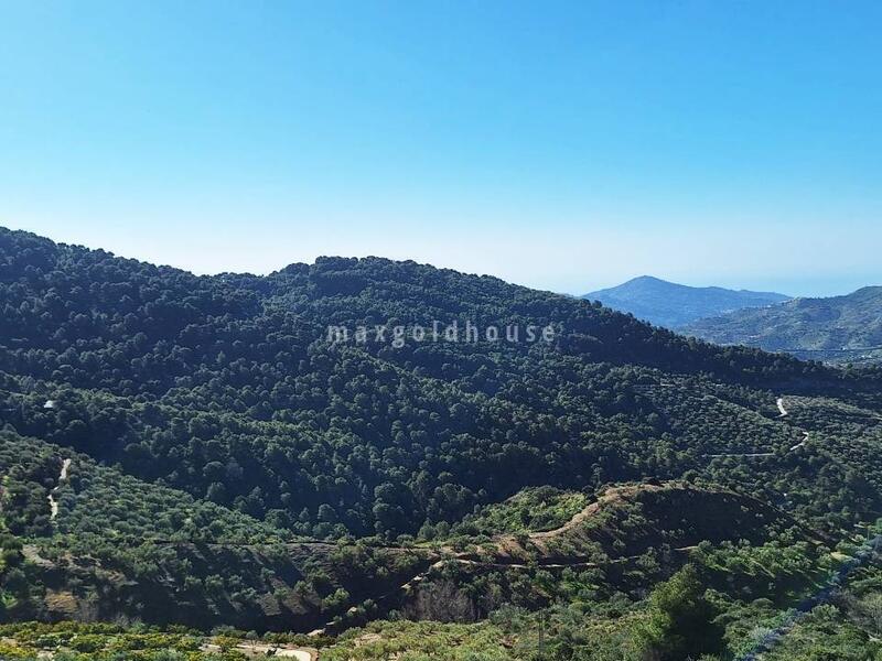 Country House for sale in Canillas de Albaida, Málaga