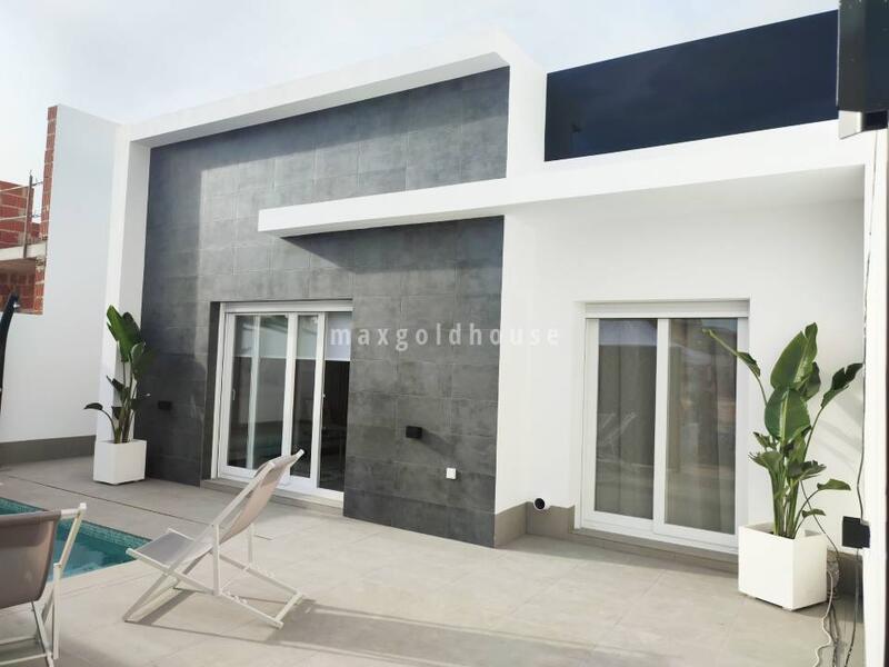 Villa for sale in Balsicas, Murcia