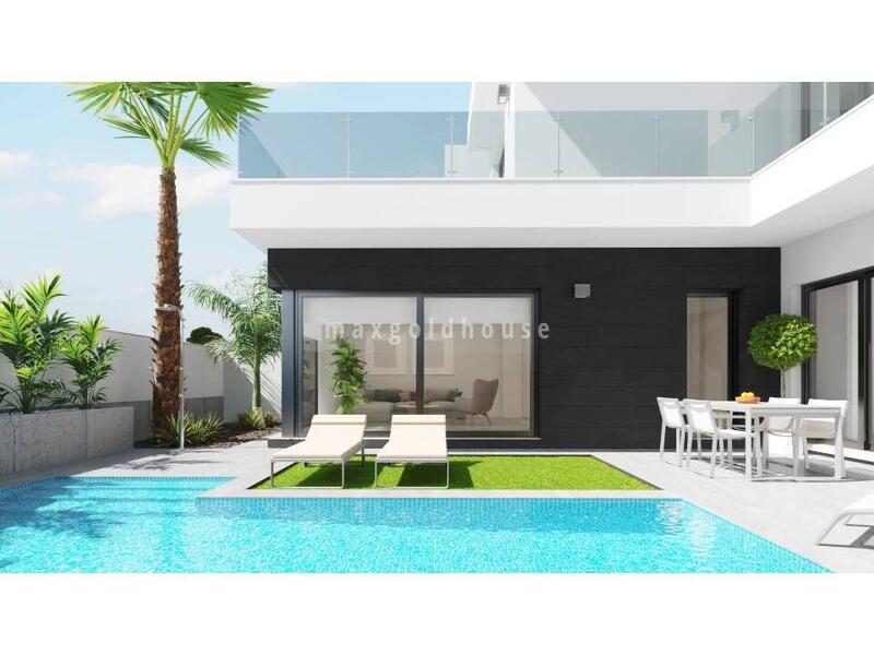 Villa for sale in Los Alcazares, Murcia