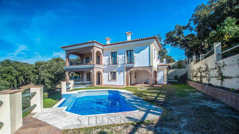 Villa for sale in Casares, Málaga