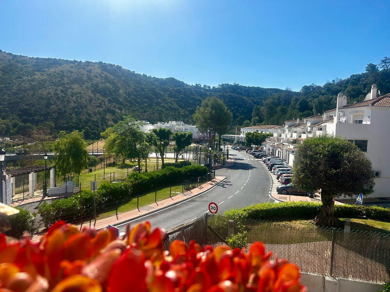 Villa zu verkaufen in Benahavis, Málaga