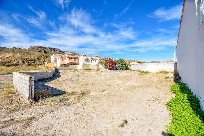 Land for sale in Pilar de Jaravia, Almería