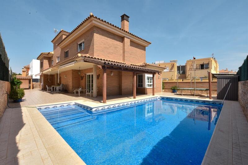Villa zu verkaufen in Aguilas, Murcia