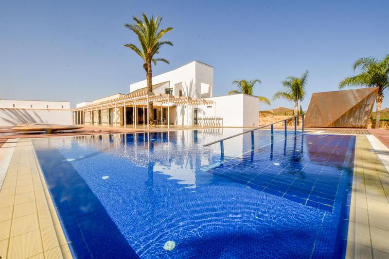 Villa til salg i Almendricos, Murcia