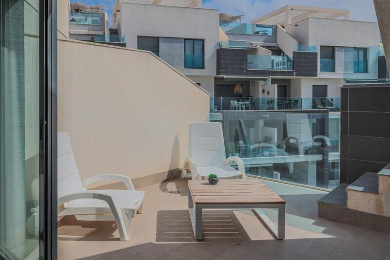 Apartment for sale in Almarjal, Alicante
