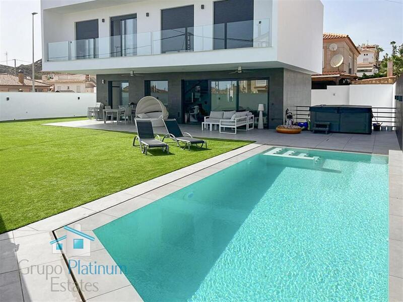 Villa for sale in Calabardina, Murcia