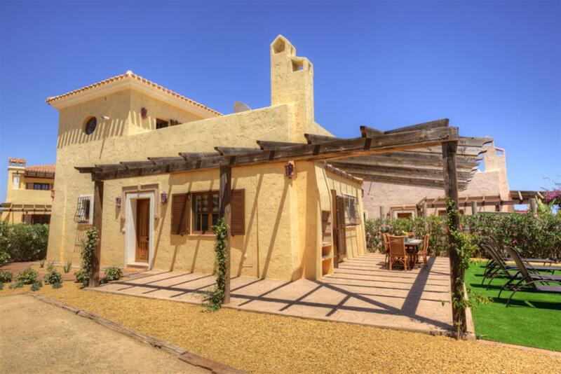 Villa en venta en Desert Springs, Almería