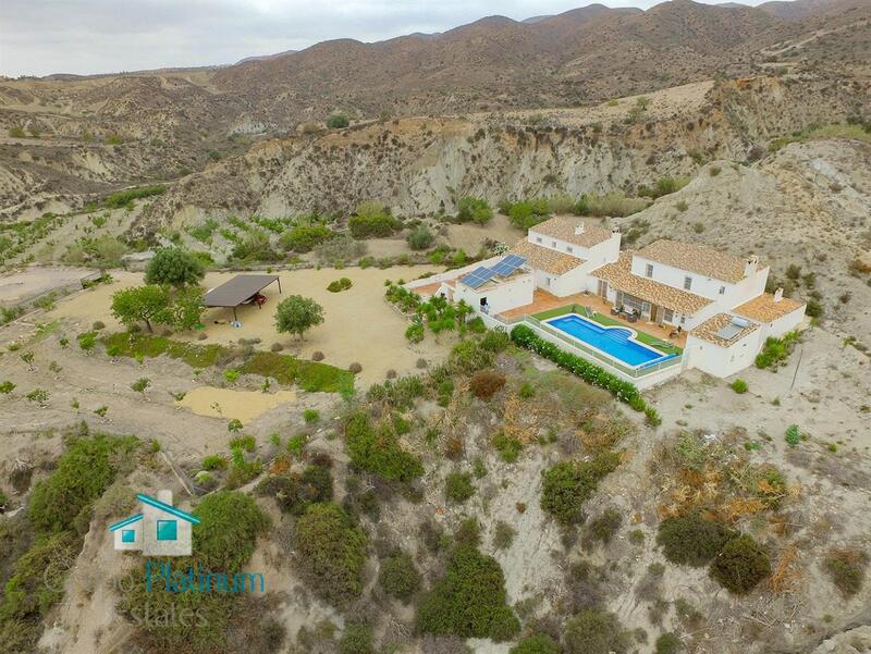 Villa en venta en Los Gibaos, Almería