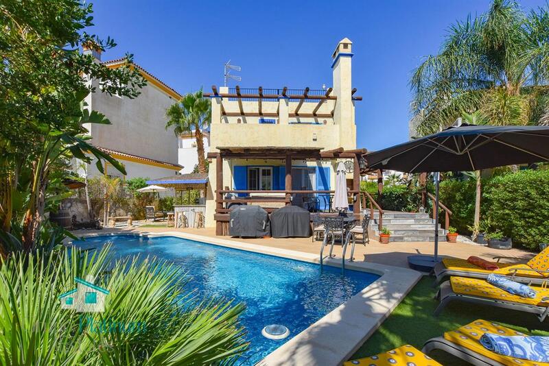 Villa for sale in Vera Playa, Almería