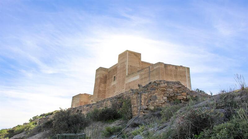 2 slaapkamer Gezinswoning Te koop