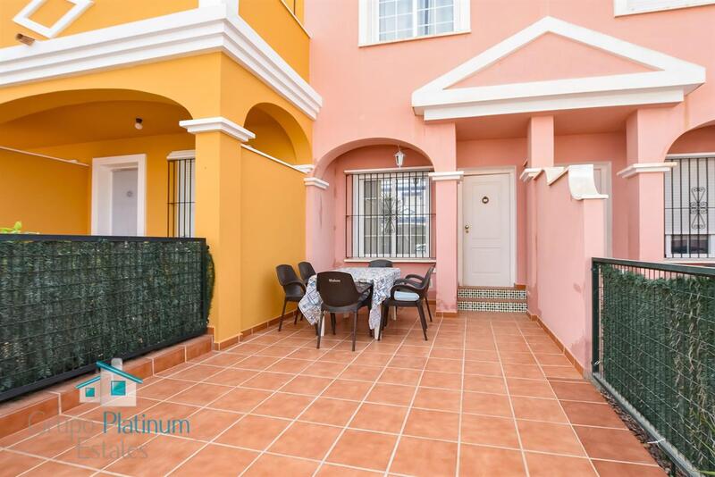 2 bedroom Townhouse for sale