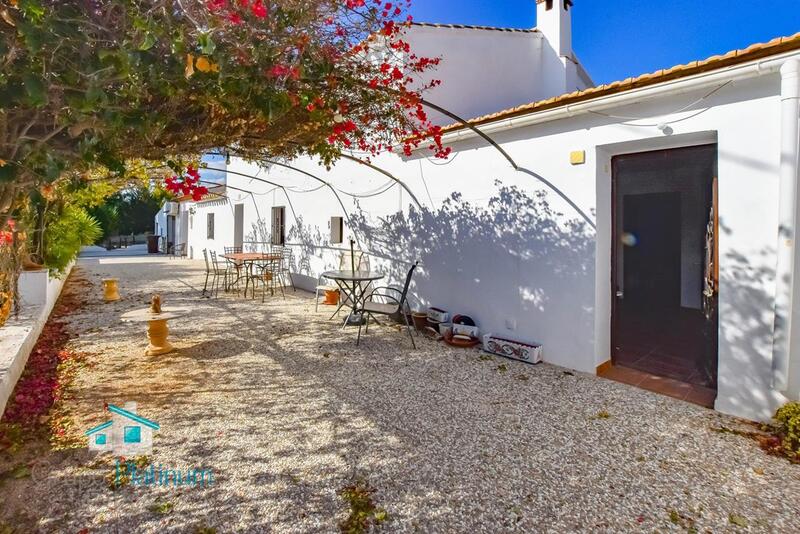 7 Cuarto Villa en venta