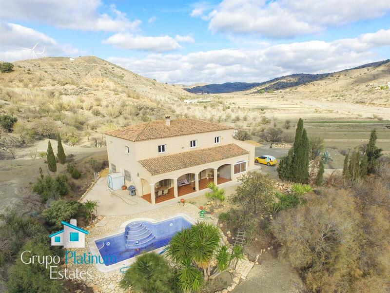 Villa for sale in El Puertecico, Almería