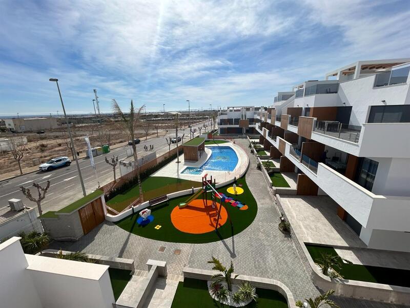 Appartement Te koop in Pilar de la Horadada, Alicante