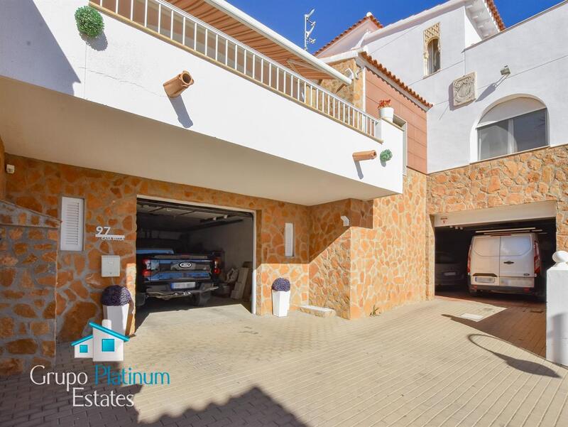 4 Cuarto Villa en venta