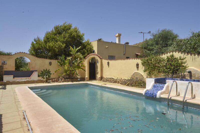 Villa en venta en Palomares, Almería