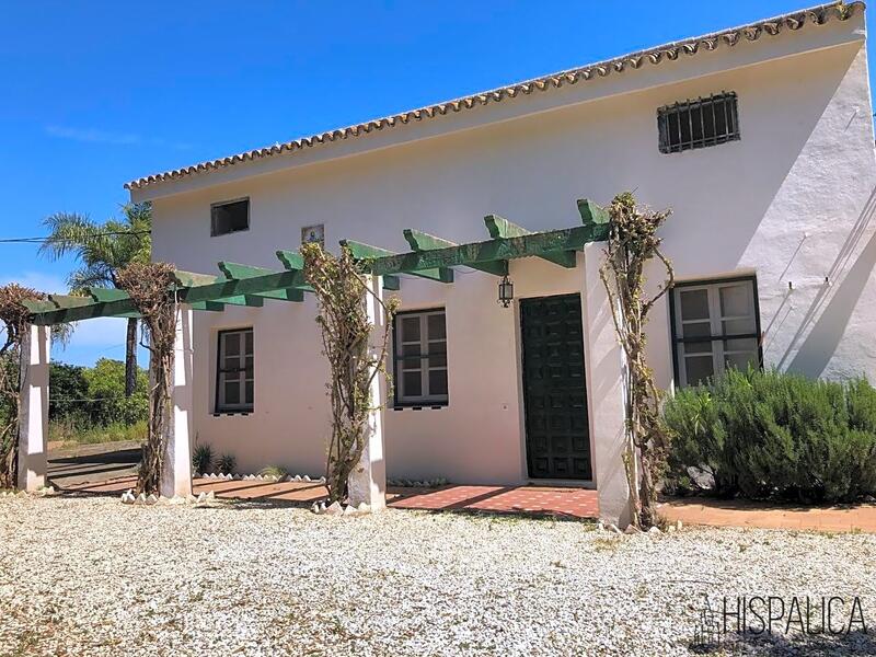 7 Cuarto Casa de Campo en venta