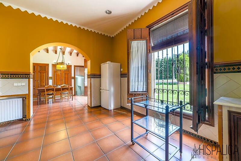 8 Cuarto Villa en venta