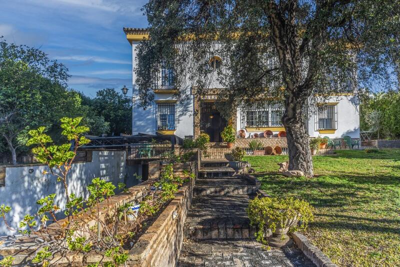 Villa à vendre dans Tomares, Sevilla