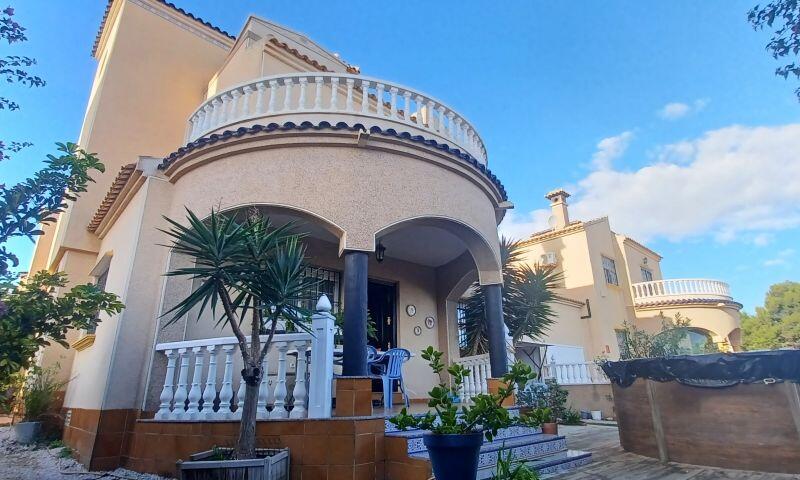 Landhuis Te koop in Orihuela Costa, Alicante