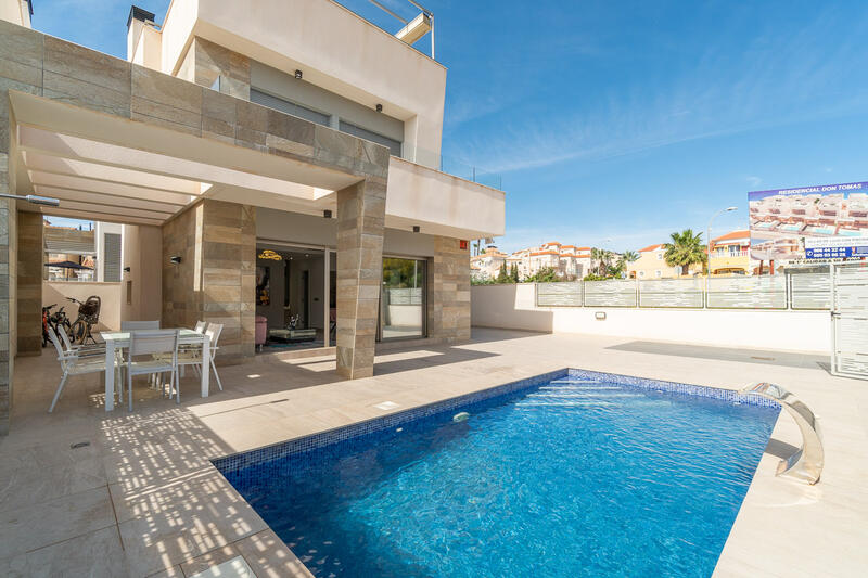 Country House for sale in Orihuela Costa, Alicante