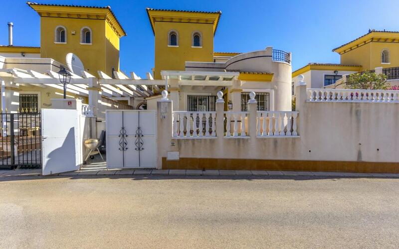 Casa de Campo en venta en Orihuela Costa, Alicante