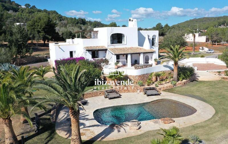 Villa for sale in Santa Eularia Des Riu, Ibiza