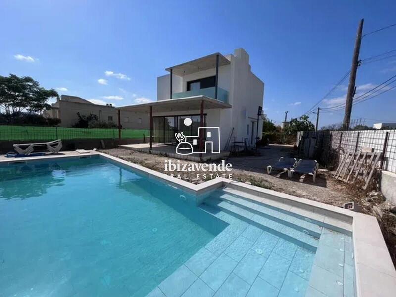 Villa til salgs i Santa Eularia Des Riu, Ibiza