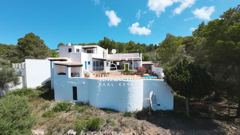 Villa for sale in Sant Antoni de Portmany, Ibiza