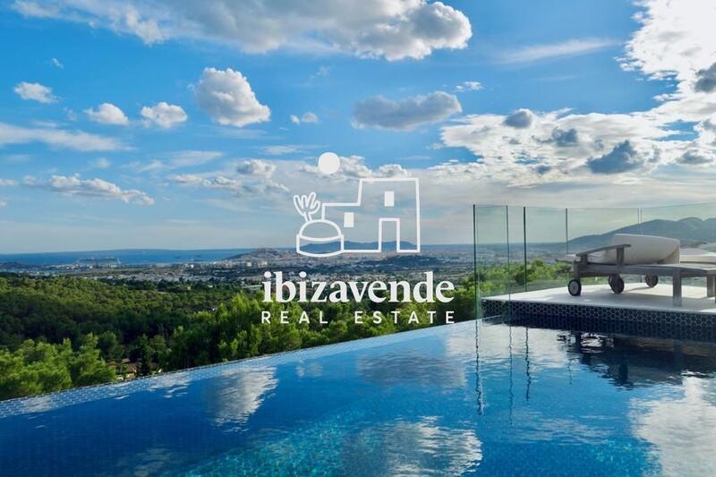 Villa for sale in Santa Eularia Des Riu, Ibiza