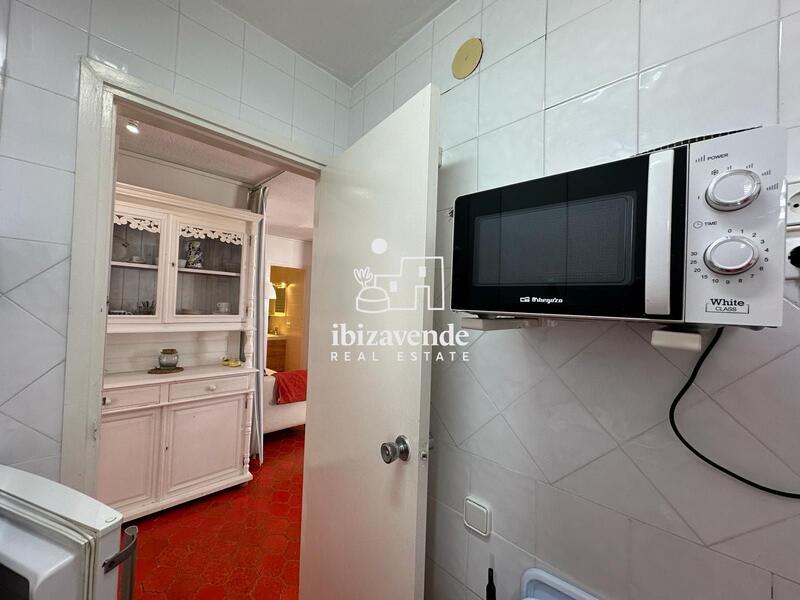 1 bedroom Apartment for Long Term Rent