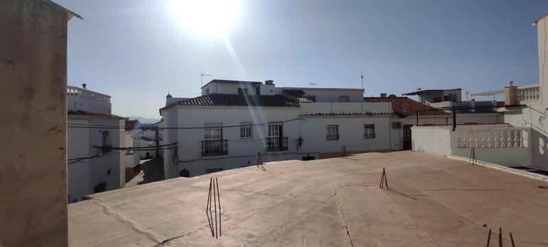 Коммерческая недвижимость продается в Alhaurin el Grande, Málaga