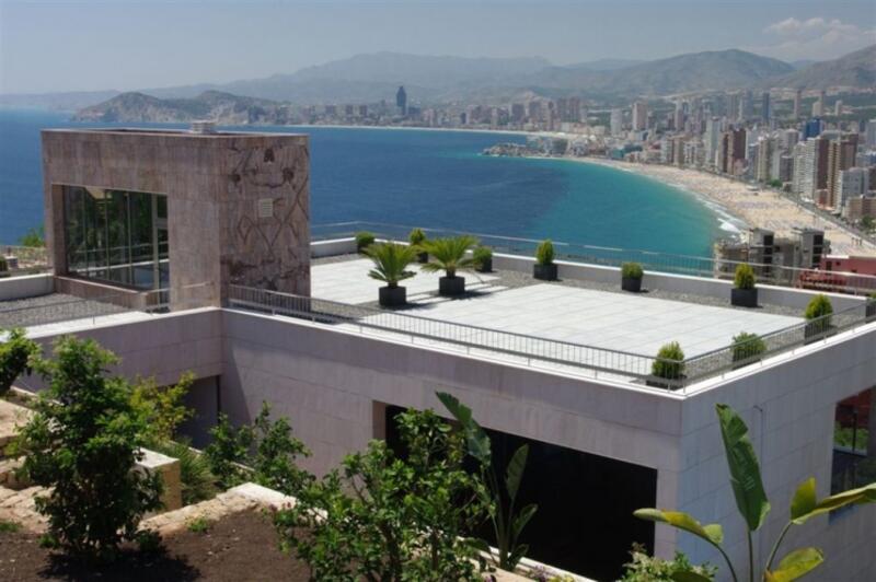 Villa en venta en Benidorm, Alicante