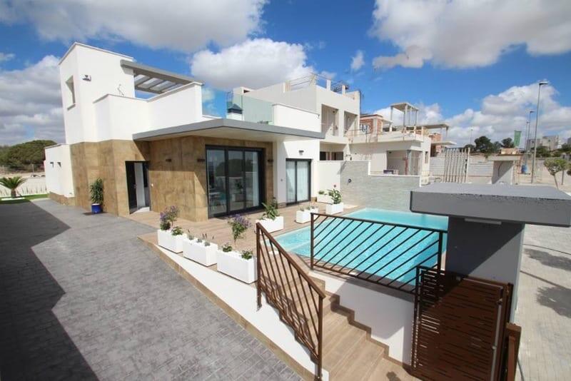 Villa til salgs i Mar de Cristal, Murcia