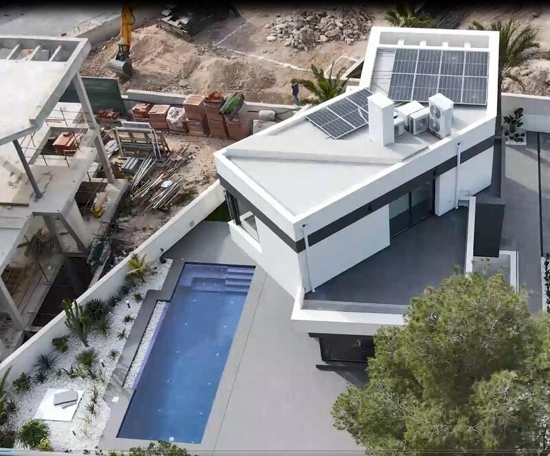Villa for sale in Benidorm, Alicante
