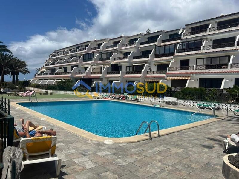 Apartamento en venta en Costa del Silencio, Tenerife