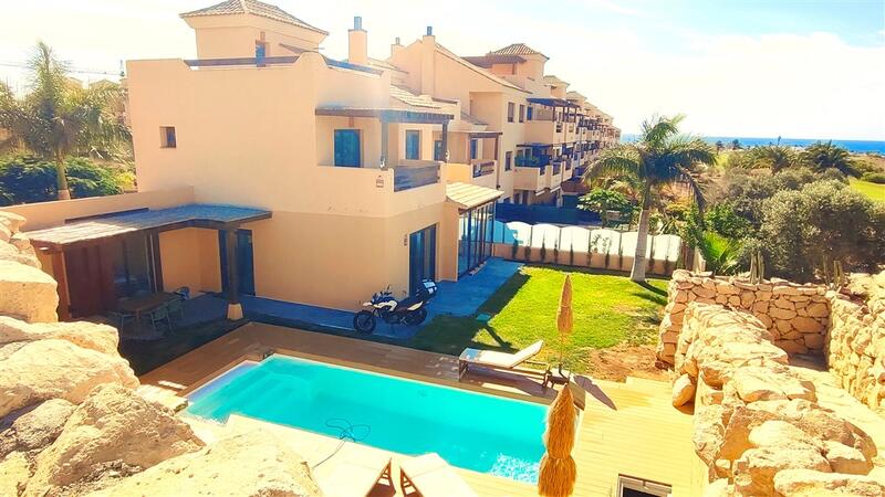 Villa for sale in Amarilla Golf, Tenerife