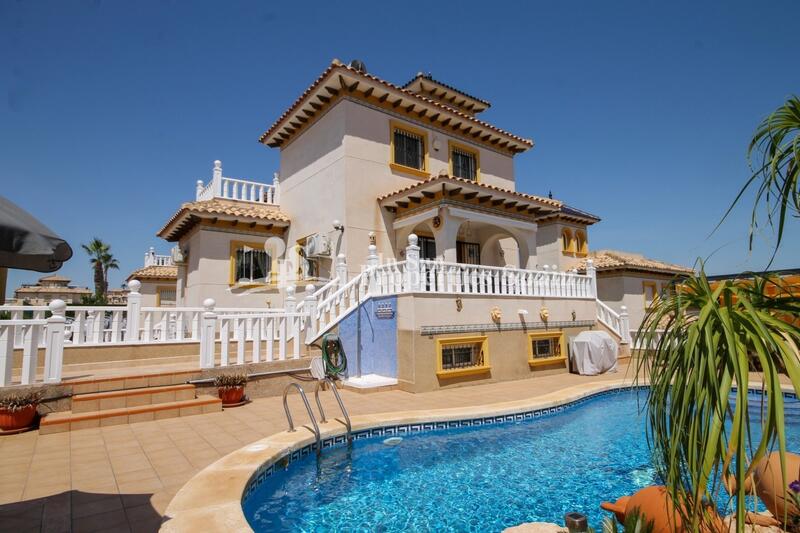 Villa à vendre dans Orihuela Costa, Alicante