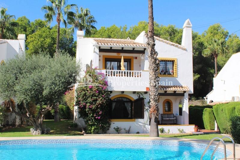 Villa à vendre dans Orihuela Costa, Alicante