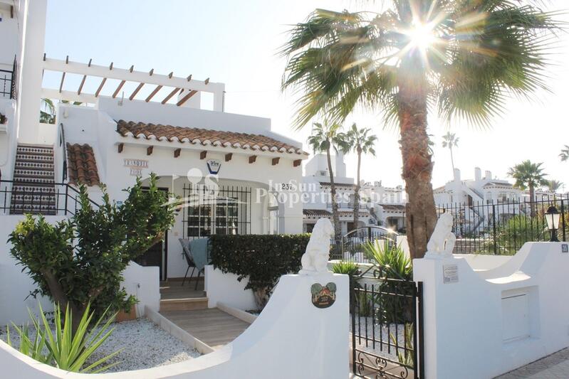 Villa till salu i Orihuela Costa, Alicante