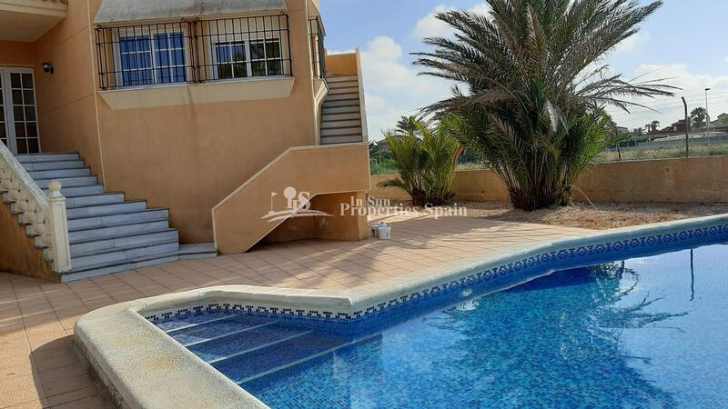 3 Cuarto Villa en venta