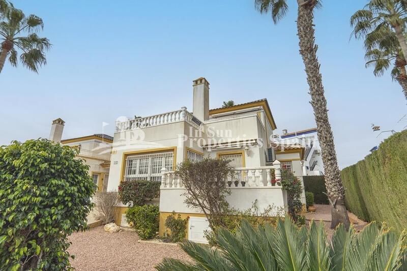 Villa till salu i Orihuela Costa, Alicante